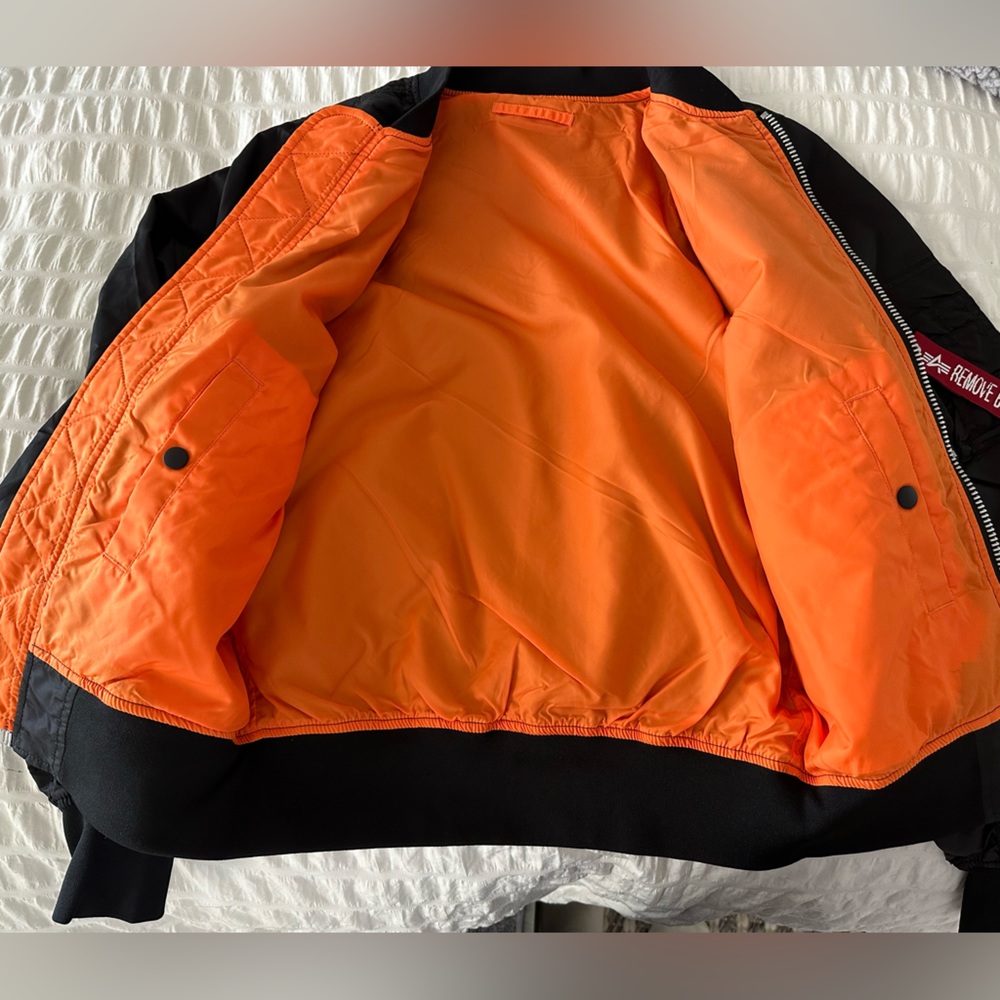 NWOT Alpha Industries Bomber Jacket - Picture 6 of 12